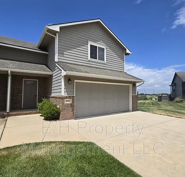 5937 N Millsboro St — Photo 1