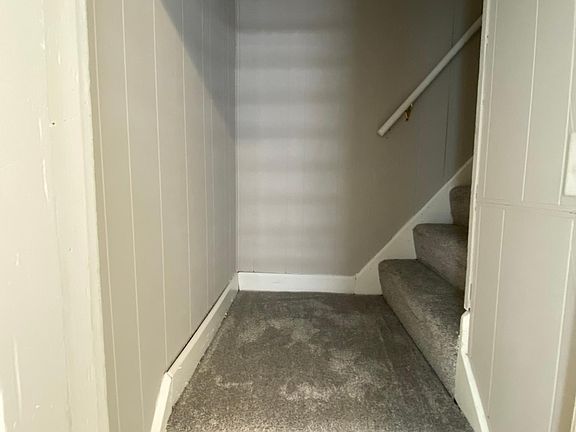 stairs to the upstairs bedrooms