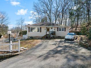 4 Joseph St, Norwich, CT 06360