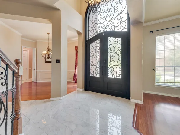 9801 Fairway Vista Dr, Rowlett, TX 75089