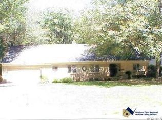 30114 Winsor Dr, Bay Village, OH