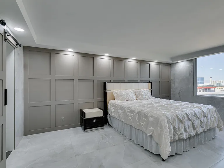 205 E Harmon Ave #1012 — Photo 34