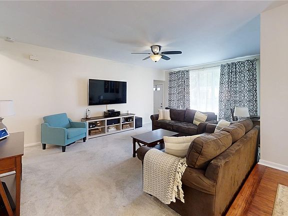 5th image of 34 Wiesner Rd