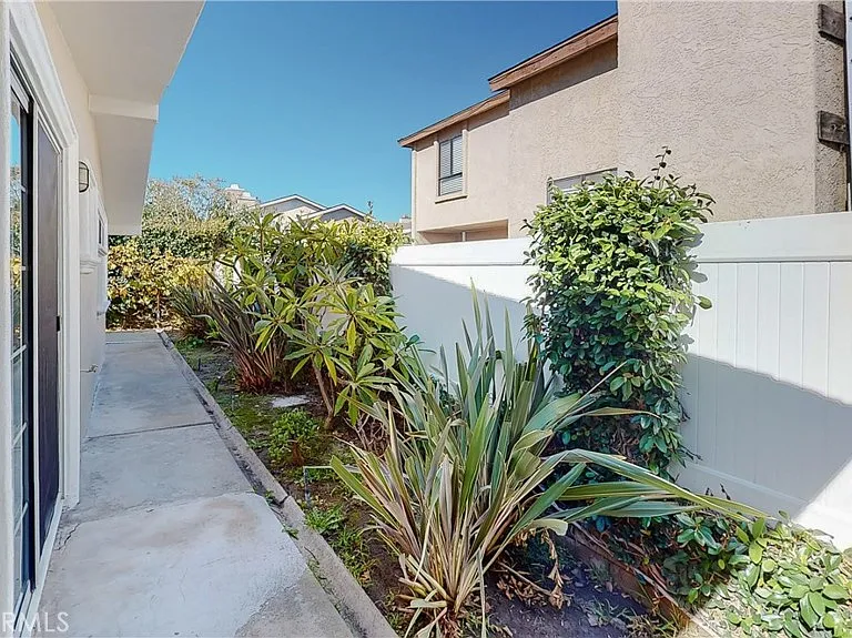 2213 Bataan Rd #B — Photo 47