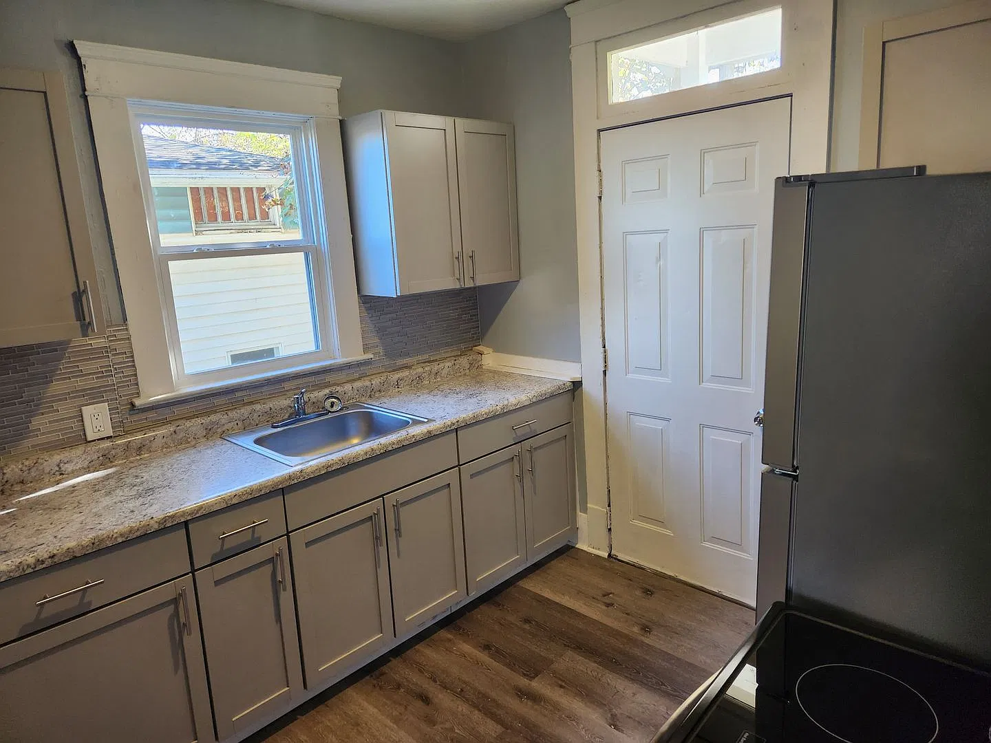 4 Bed / 1.5 Bath Fully Updated Home — Photo 4