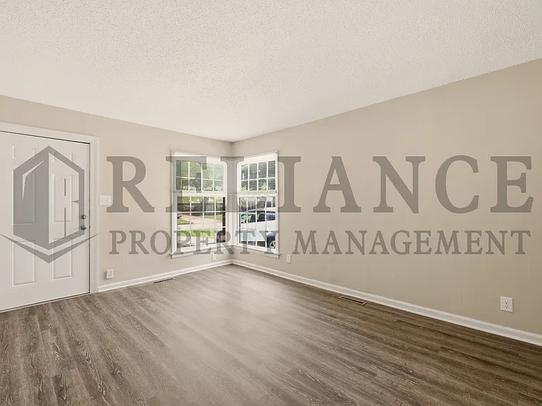 2638 E Grail St — Photo 11