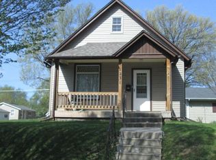 1231 S 10th St, Burlington, IA