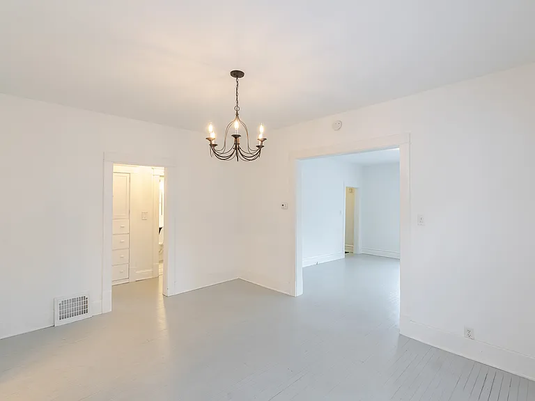 306 Brown St — Photo 9