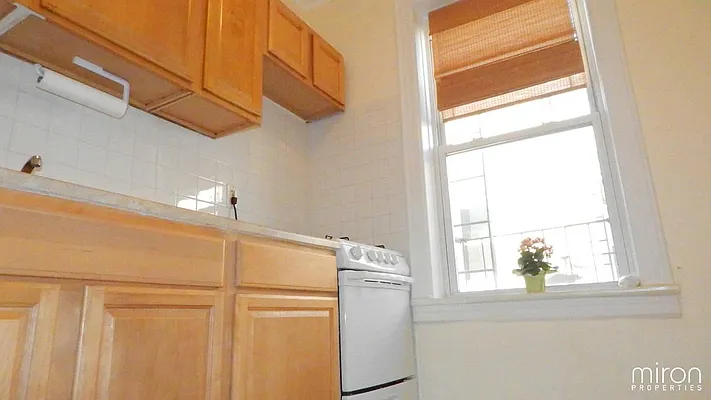 Rented by Miron Properties | media 20