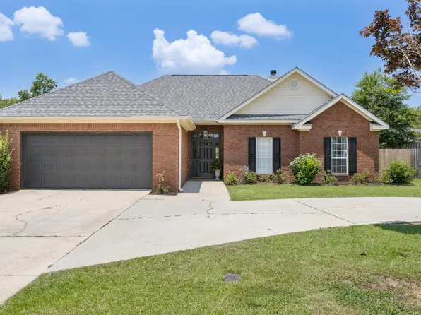 20047 River Mill Dr, Fairhope, AL 36532