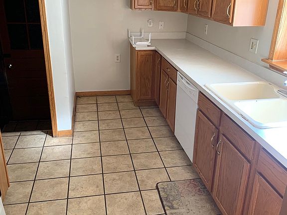 4th image of 392 E Cassell Ave