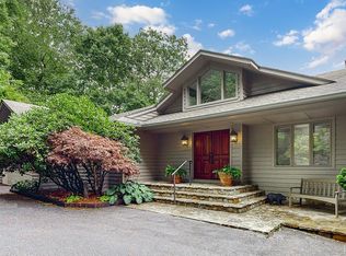 490 N Big Bearpen Mountain Rd, Highlands, NC 28741