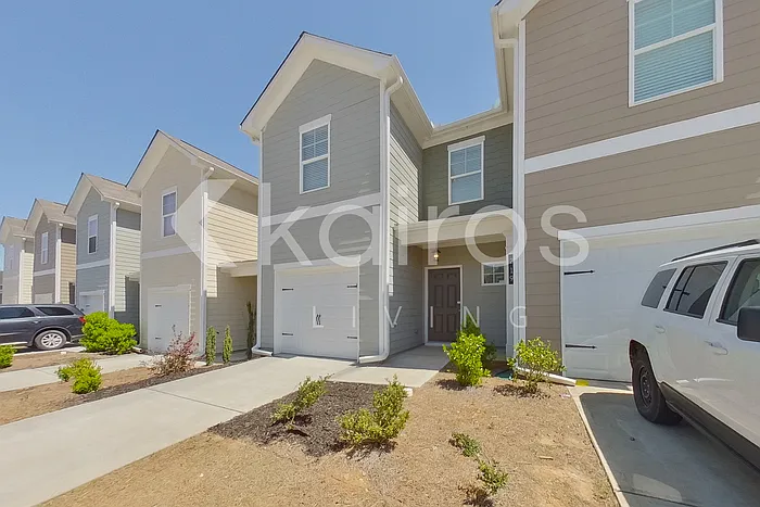 Building Photo - 219 Long Island Dr