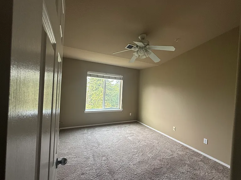 10060 NW Brighton Ln — Photo 7