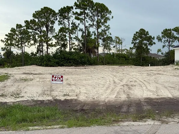 1917 NW 30th St, Cape Coral, FL 33993