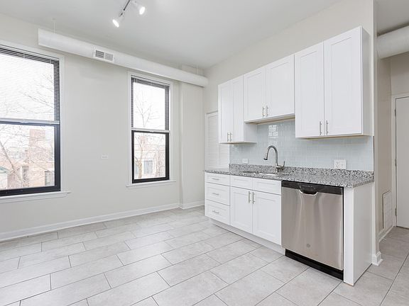 3rd image of 2156 W Potomac Ave #3