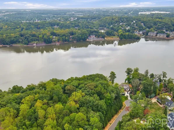 1029 Nutall Oak Ln, Belmont, NC 28012