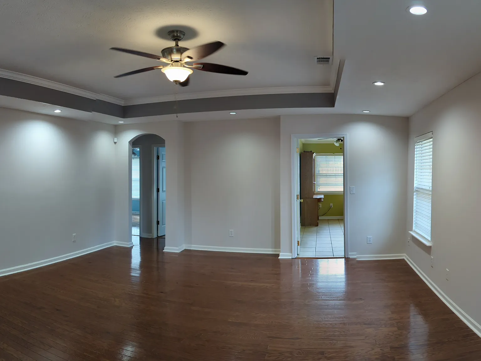 3 bed, 1701 sqft, $1,995 — Photo 2