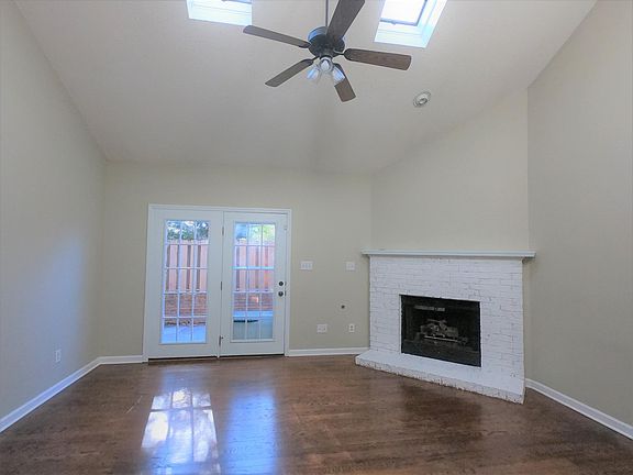 4th image of 10530 Raven Ct