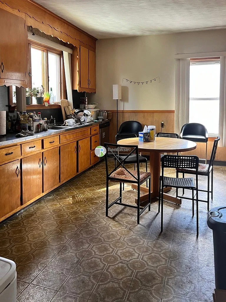 5 bed, 1.5 bath, $7,000 — Photo 2