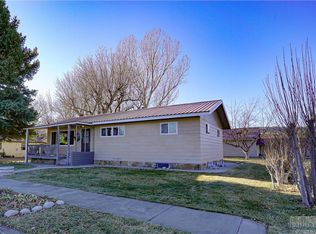 118 N 3rd St, Bridger, MT 59014