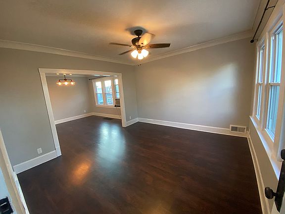 Unit2- living room