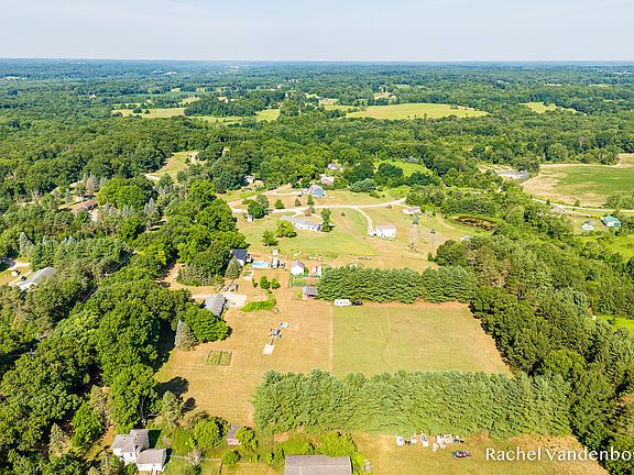4th image of 8456 Centerline Rd