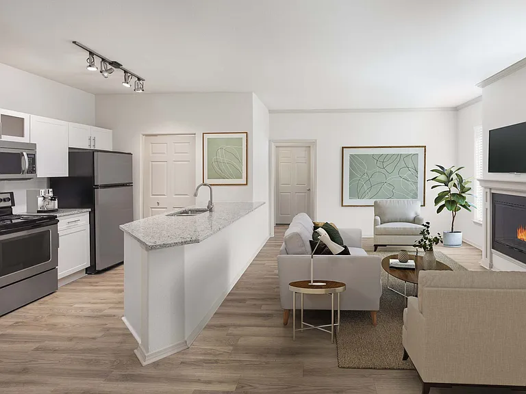 Camden Lakeway — Photo 11