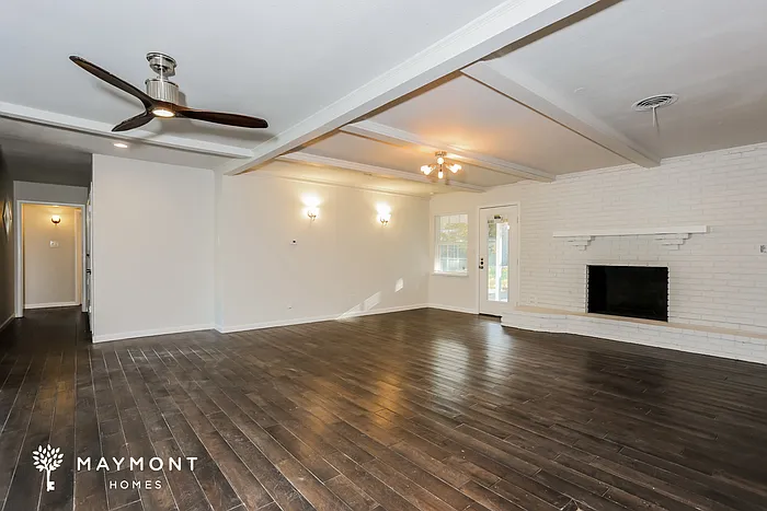 4 bed, 3.0 bath, 2264 sqft, $2,238 — Photo 3