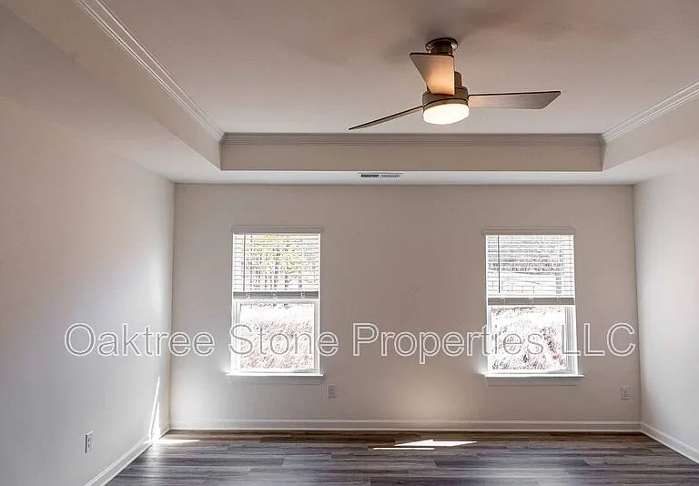 3348 Pepperpike Ct — Photo 14