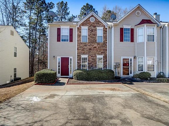 3rd image of 4698 Crawford Oaks Dr