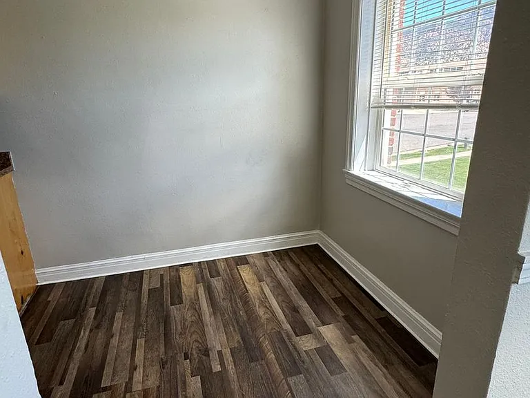 83 N 100 W — Photo 5