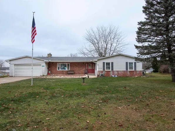 1325 E 790 S, Wolcottville, IN 46795