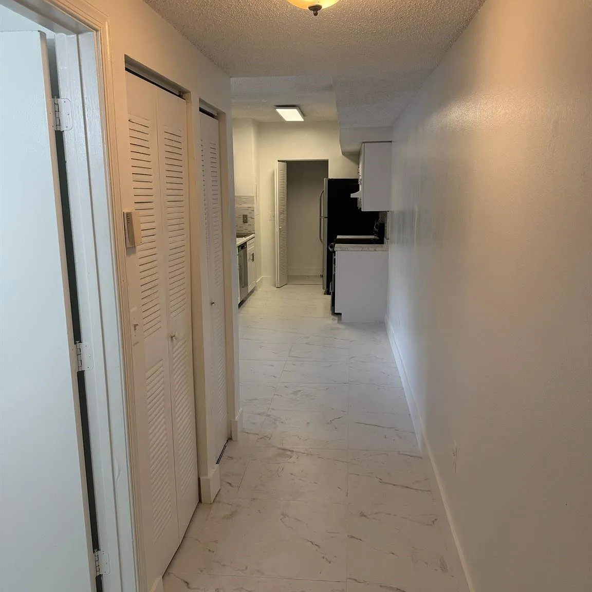 2 bed, 2.0 bath, 942 sqft, $2,250 — Photo 2