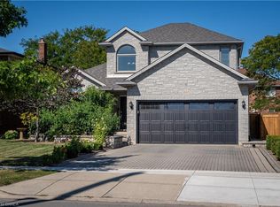 245 Fruitland Rd, Hamilton, ON L8E5J8