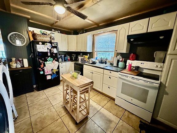 4th image of 119 Jo Jean Ln