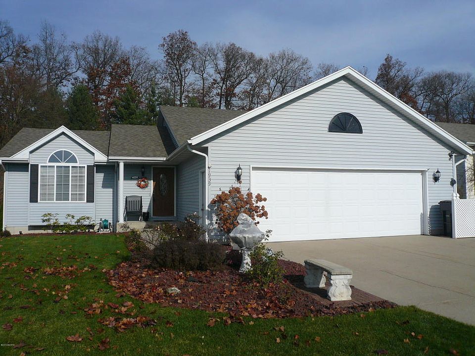 1st image of 1939 Sandrel Dr NE