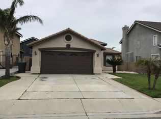 15075 Fox Ridge Dr, Fontana, CA 92336