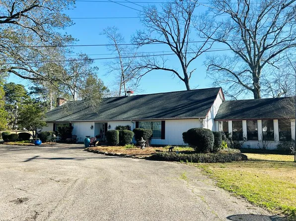 1104 Wansley Rd, Laurel, MS 39440