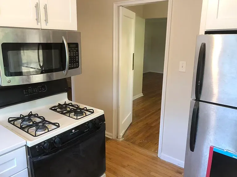 349 Bloomfield Ave — Photo 7