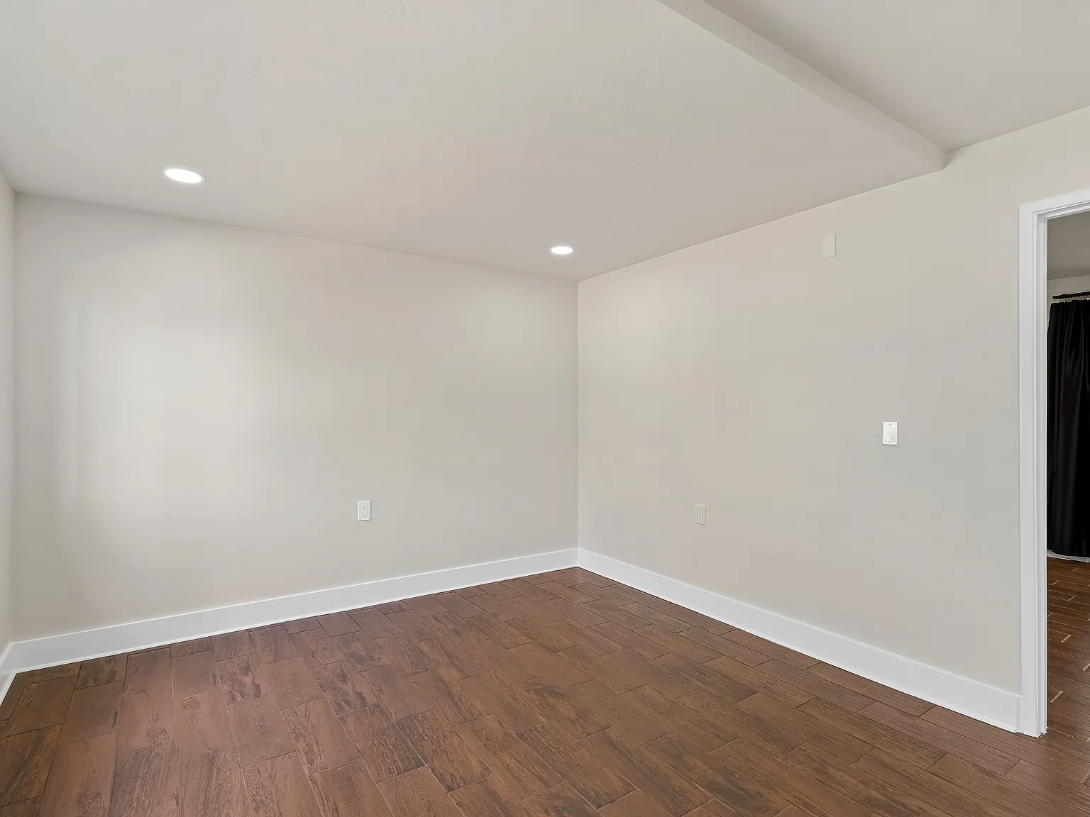 1 bed, 750 sqft, $1,360 — Photo 4