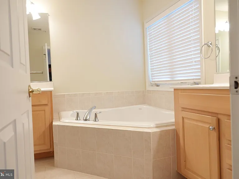 1112 Pleasant Dr — Photo 12