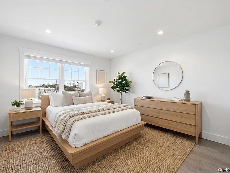 180 Deer Park Ave #207 — Photo 15