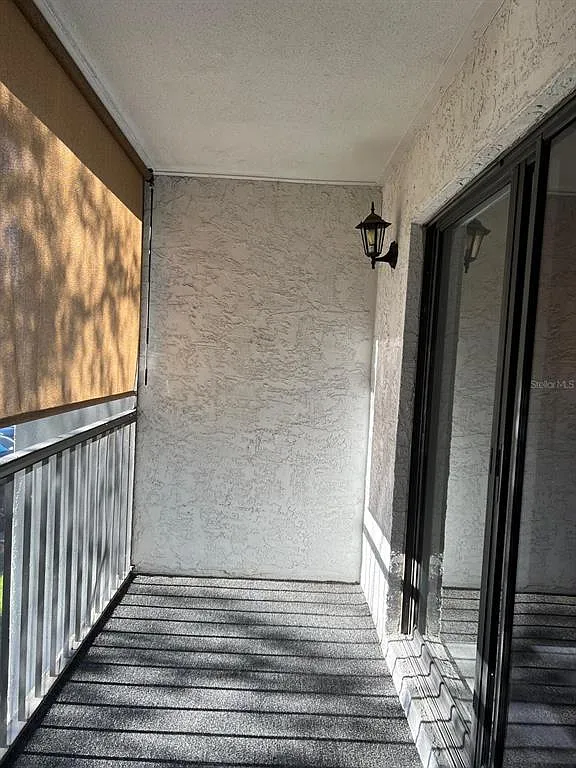 2 bed, 2.0 bath, 1025 sqft, $1,590 — Photo 4