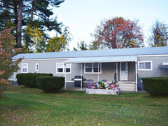 Front exterior, side yard