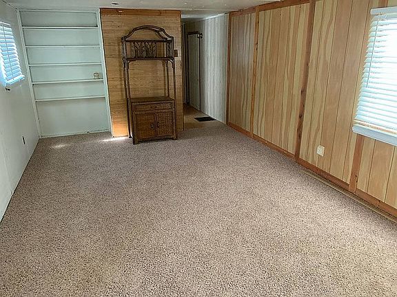 5th image of 555 4th St Lot 64