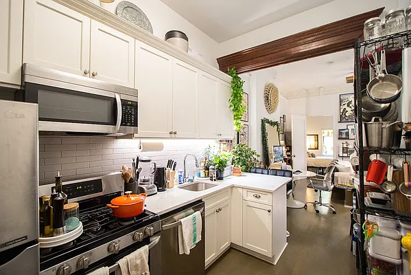 Rented by Corcoran | media 7