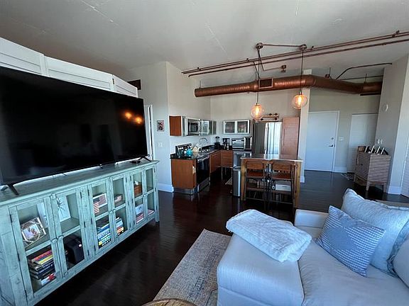 5th image of 10 SW South River Dr APT 1813
