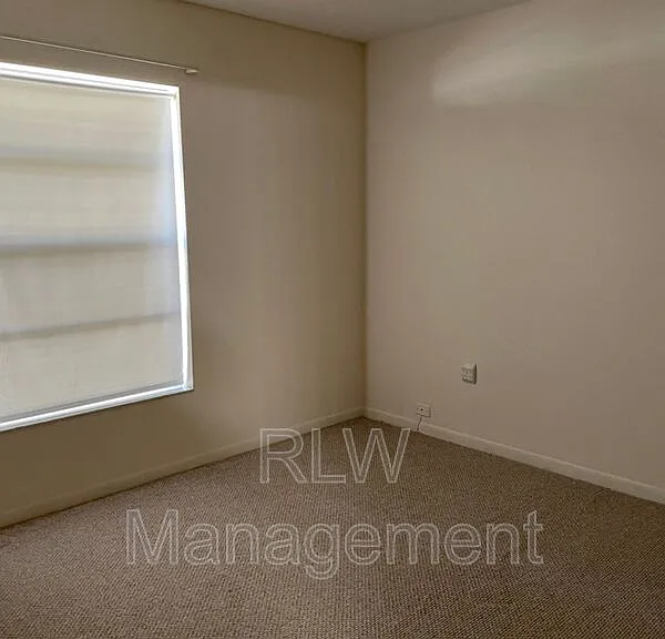 44 S Kentucky Ave — Photo 26
