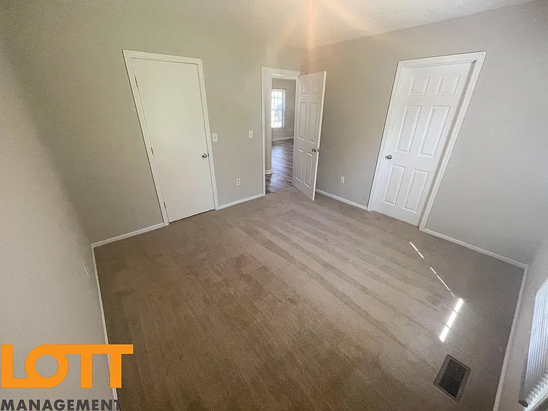 113 Newton Ave #B — Photo 14